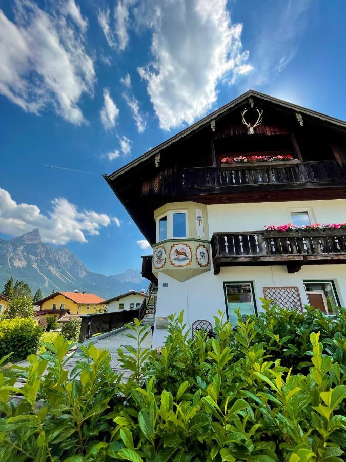 Haus Blaesi Lägenhet Ehrwald Exteriör bild